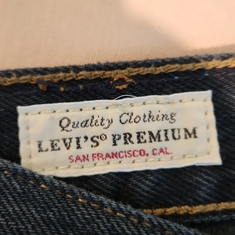 501 Distress Jeans